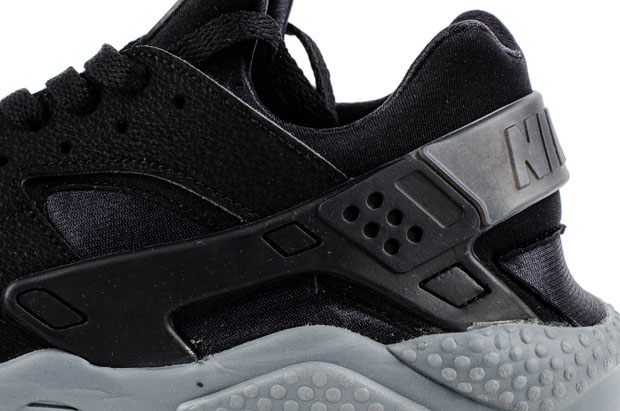 Nike Air Huarache Black Grey Sole 06