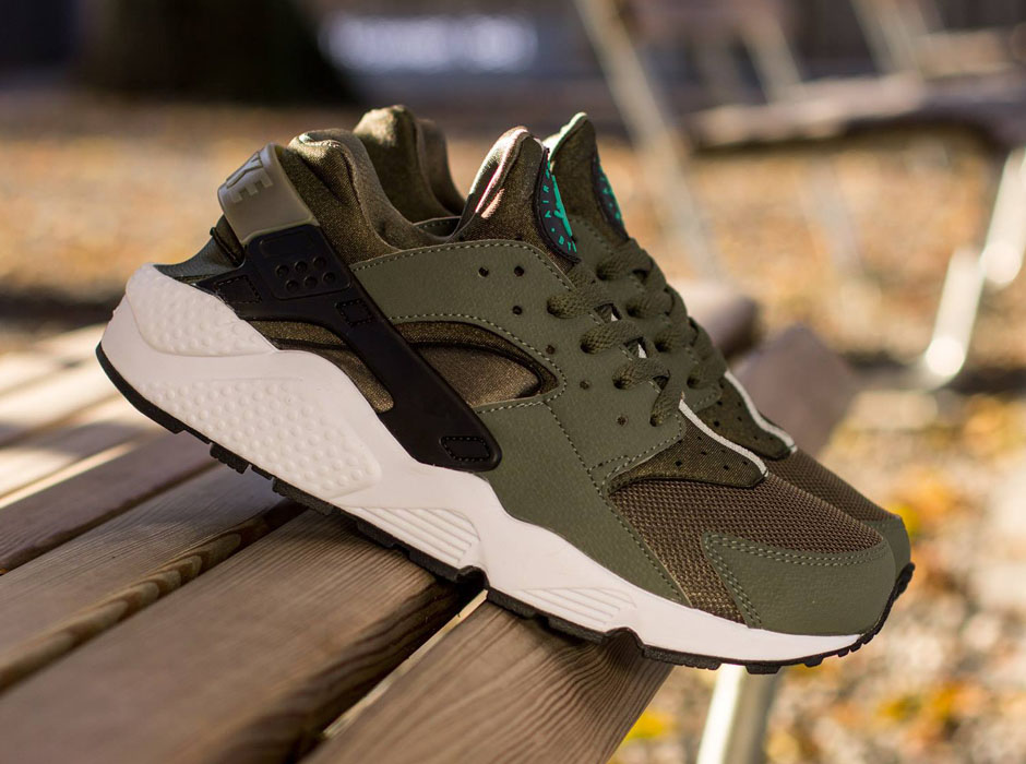 Nike Air Huarache Iron Green 01