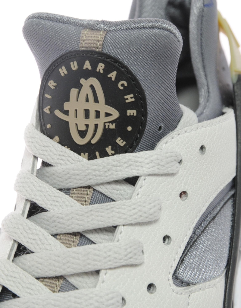 Nike Air Huarache Light Ash Grey 02