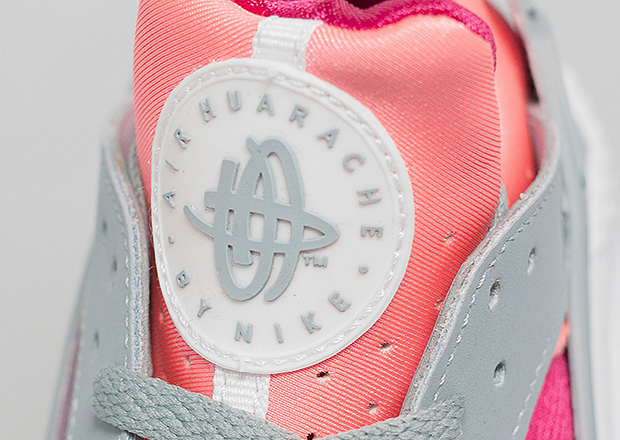 Nike Air Huarache Light Ash Grey Bright Mango Fucshia 3