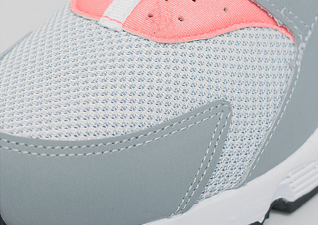 Nike Air Huarache Light Ash Grey Bright Mango Fucshia 4