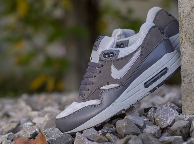 Nike Air Max 1 Essential Wolf Grey Dark Grey 03