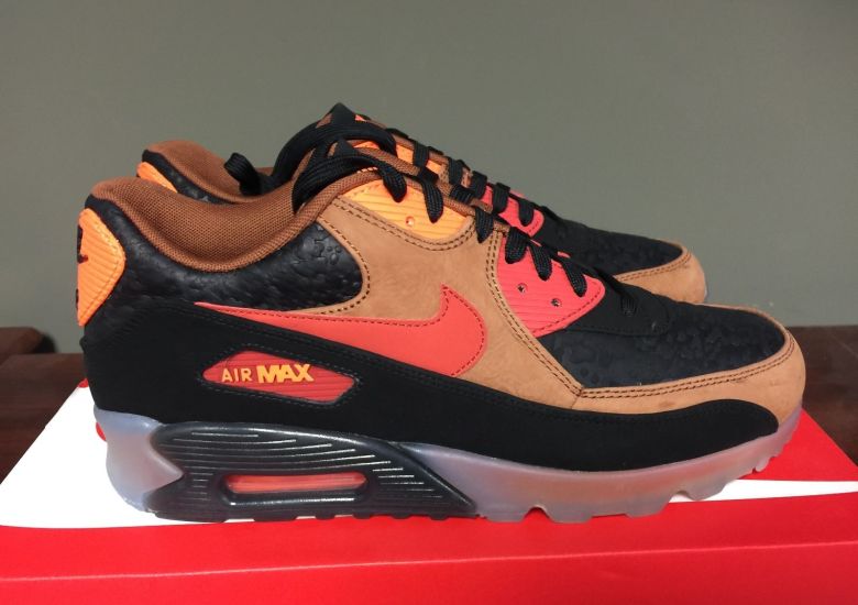 Nike Air Max 90 ICE “Halloween”