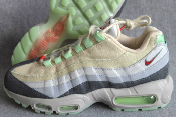 Nike Air Max 95 Halloween 2014 01