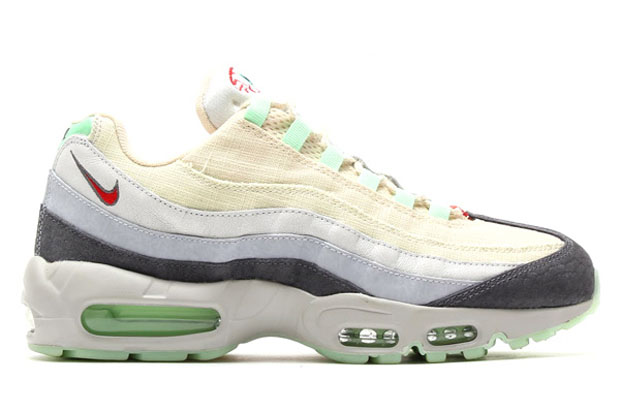 Nike Air Max 95 Qs Halloween 02