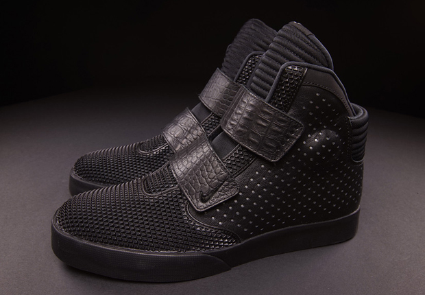 Nike Flystepper 2K3 Premium "Blackout"