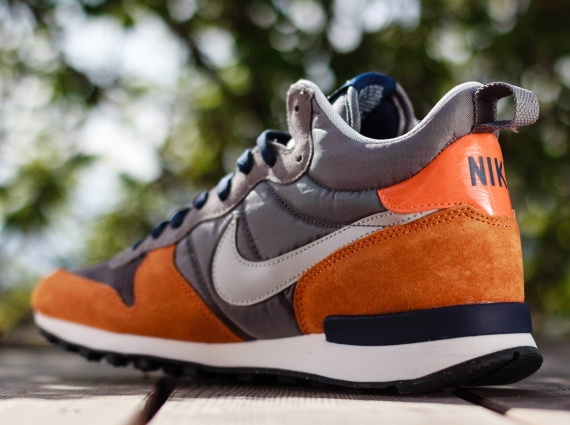 Nike Internationalist Mid Copper Light Ash Grey 02