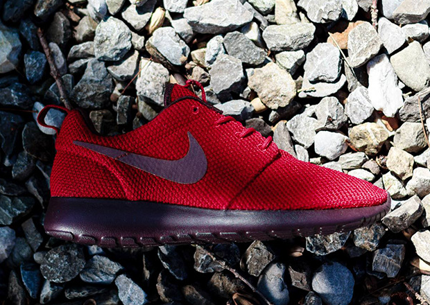 Nike Roshe Run "Gym Red"