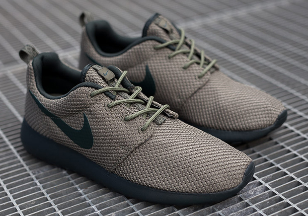 Nike Roshe Run Iron Green 02