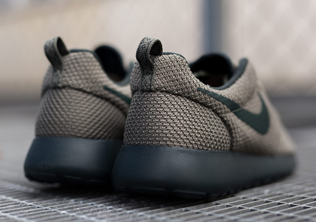 Nike Roshe Run Iron Green 03