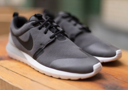 Nike Roshe Run NM SP