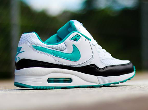 Nike Wmns Air Max Light White Dusty Cactus Black 03