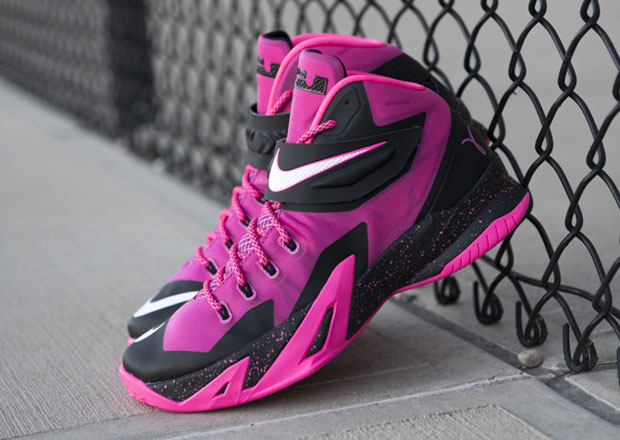 Nike Zoom Lebron Soldier 8