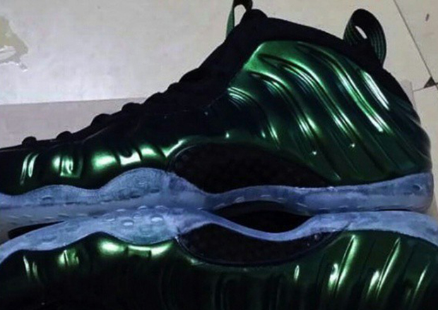 Nike Air Foamposite One “Metallic Green”