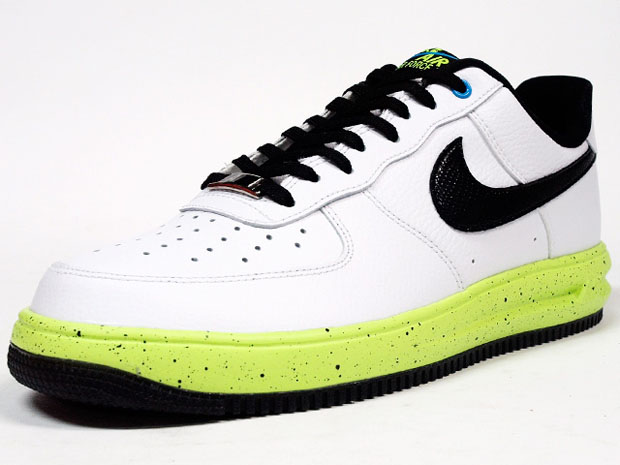 Sneakers Releasing This Weekend October 11 04