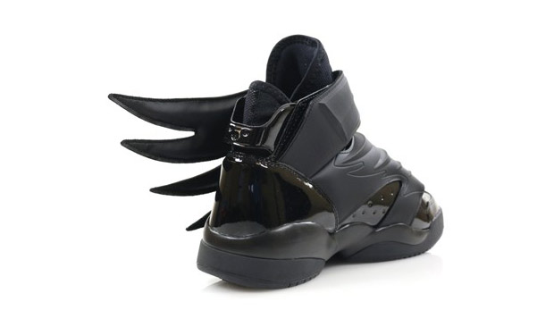 Wings Jeremy Scott Black New 3