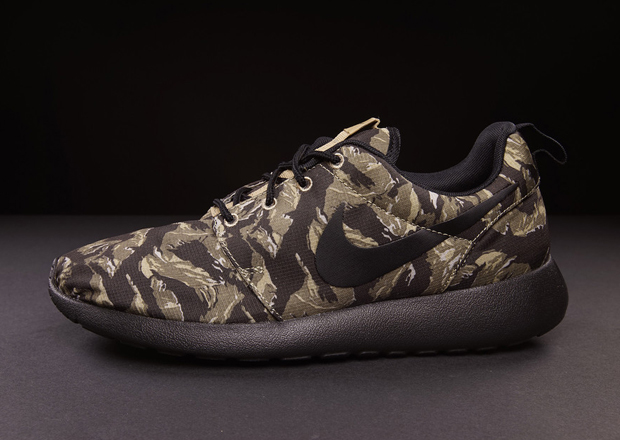 Nike Roshe Run Print "Tiger Camo"