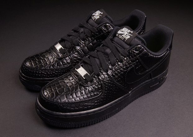 Nike Women's Air Force 1 "Croc" Pack - Available