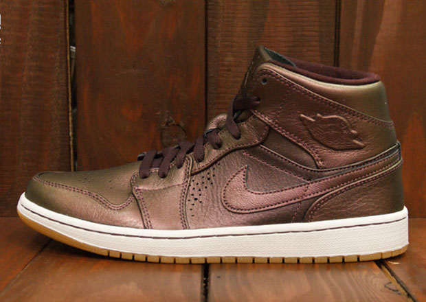 Air Jordan 1 Mid Nouveau - Burgundy - Gum