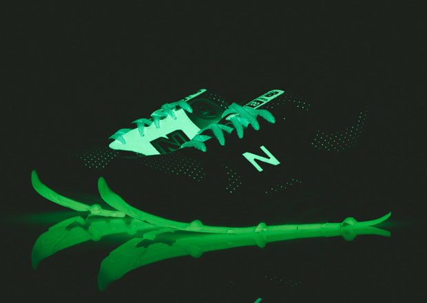 Barneys Nyc New Balance 1700 Glow Available 01