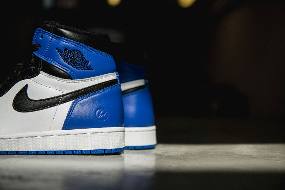 Black Toe Meets Royal Air Jordan 1 Fragment Design 05