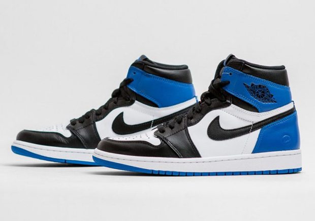 Detailed Look Fragment Design Air Jordan 1 Retro High Og