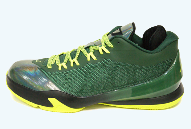 Jordan CP3.VIII - Gorge Green - Black - Volt