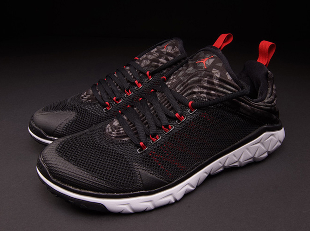 Jordan Flight Flex Trainer Black Gym Red Anthracite 02