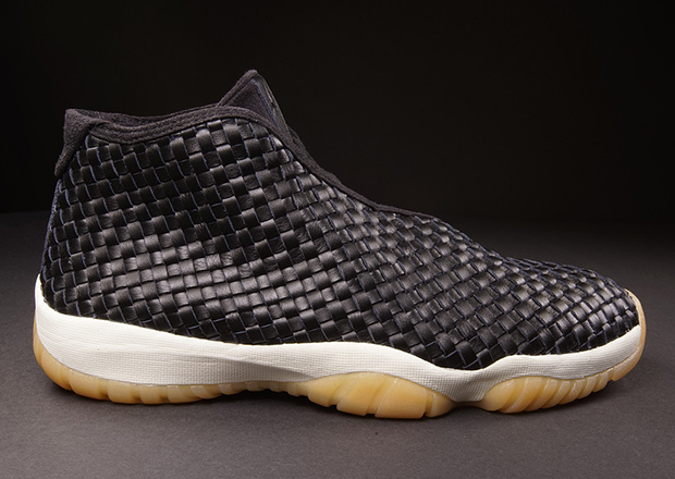 Jordan Future Premium Black Gum 4