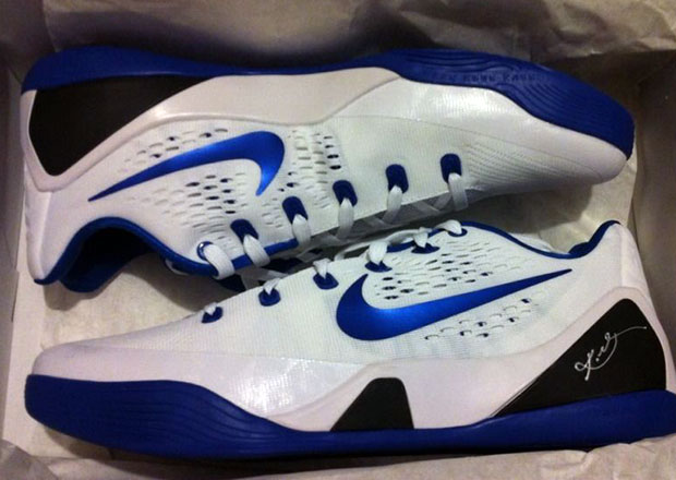 Kobe 9 Em White Game Royal