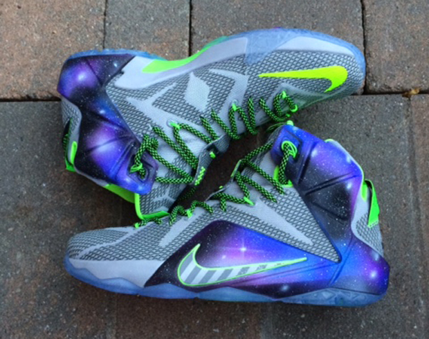 Lebron 12 Dunk Galaxy 1