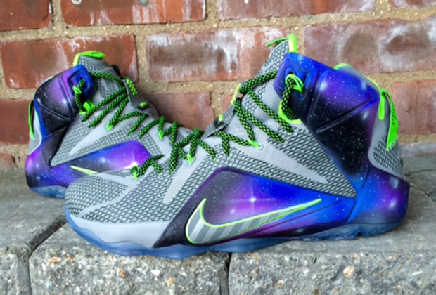 Lebron 12 Dunk Galaxy