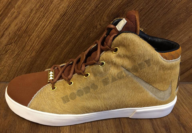 Lebron 12 Nsw Lifestyle Lions Mane 2