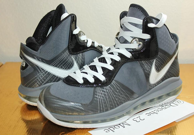 Lebron 8 V2 Cool Grey Carbon Fiber Sample 2