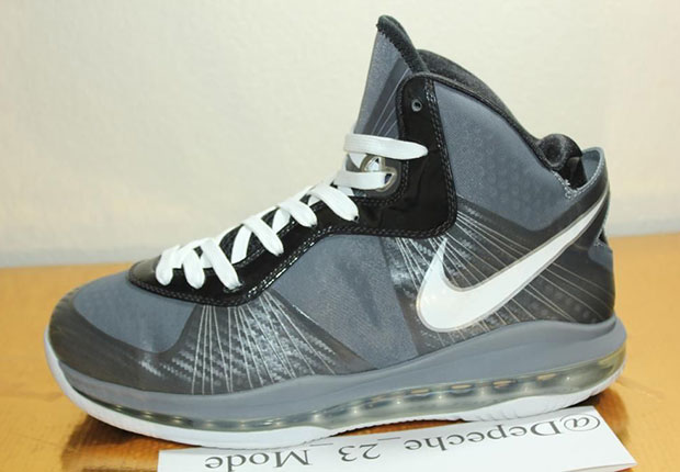 Lebron 8 V2 Cool Grey Carbon Fiber Sample 5