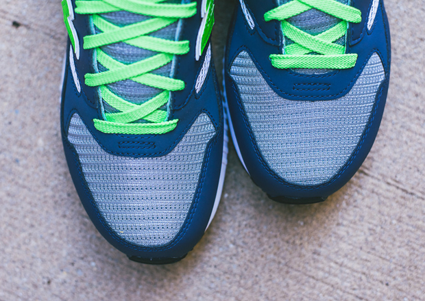 New Balance 530 Navy Neon 3