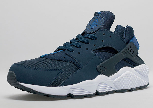 Nike Air Huarache “Obsidian”