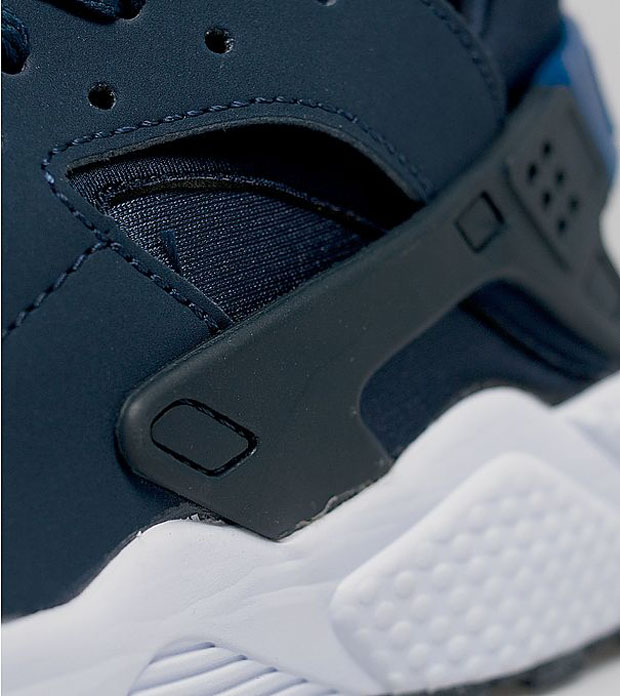 Nike Air Huarache Obsidian 05