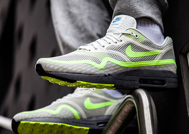 Nike Air Max 1 Breathe Volt Pack 01