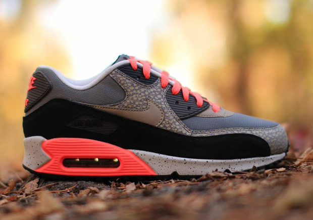 Nike Air Max 90 Premium Safari 01