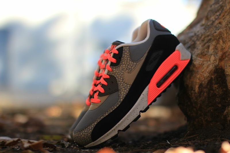 Nike Air Max 90 Premium Safari 03