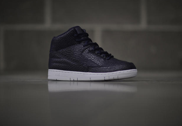 Nike Air Python Obsidian 3