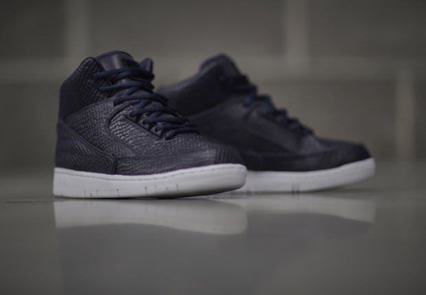 Nike Air Python "Obsidian"