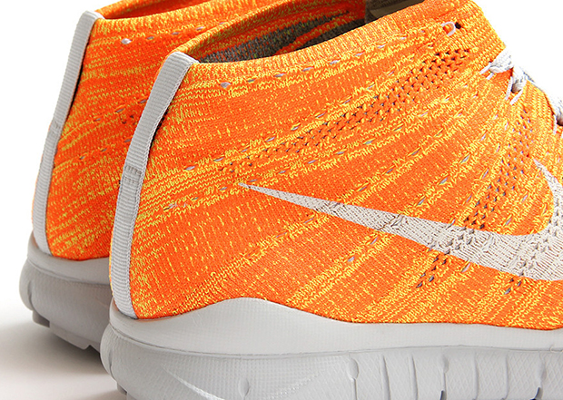 Nike Flyknit Trainer Chukka Fsb Total Orange 2