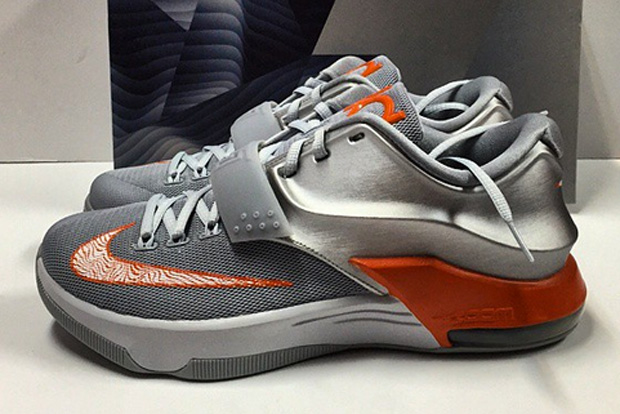 Nike Kd 7 Texas Arriving