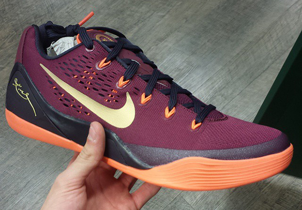 Nike Kobe 9 Em Deep Garnet Hyper Crimson 2