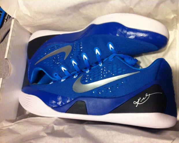 Nike Kobe 9 Em Team Game Royal 02