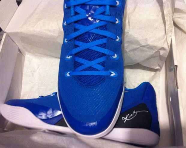 Nike Kobe 9 Em Team Game Royal 03