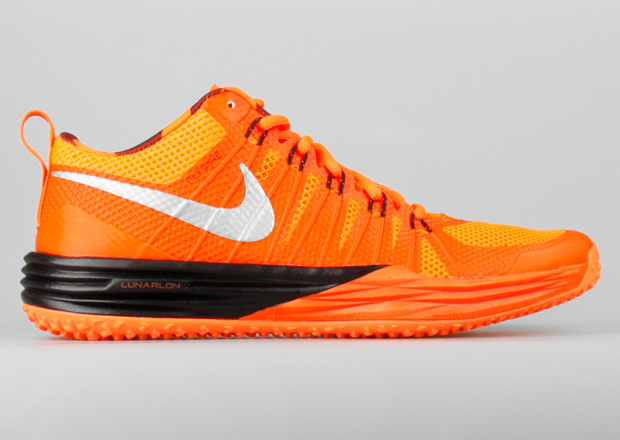 Nike Lunar TR1 AMP "Hyper Crimson"