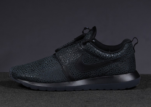 Nike Roshe Run Black Safari Nm 1